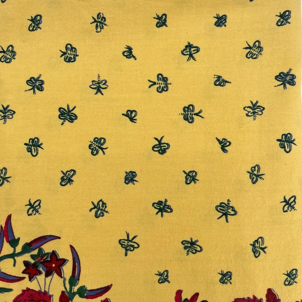 Vtg 90s Williams Sonoma Tablecloth 68x68 Bumble Bee Floral Cotton Cottagecore